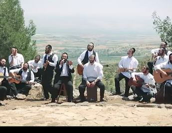 Avrum Moshe Bardugo and the Chevra - Lechadeish Ne'eerov